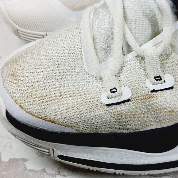 Nike Kyrie 6 White Black Lace Up Logo Basketball Mid Top Sneakers V783 - Picture 11 of 12